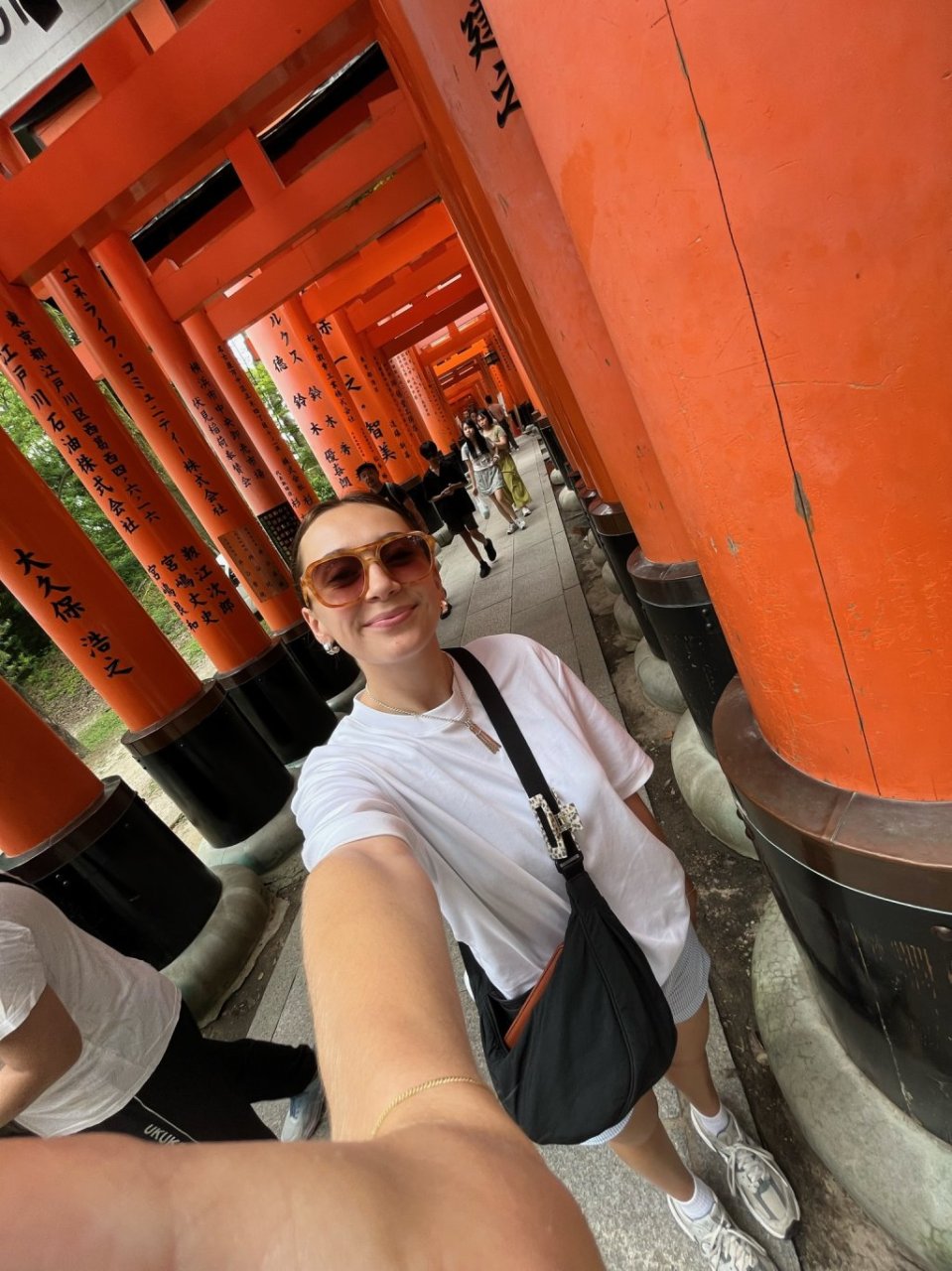visit fushimi-inari red temple